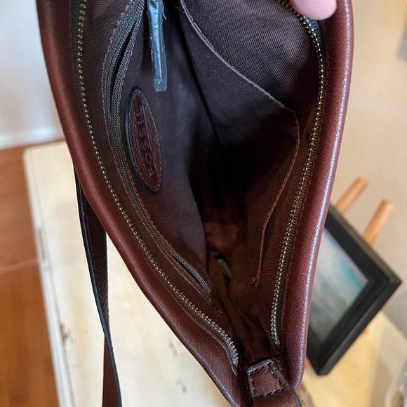 ❌SOLD❌Fossil Leather Crossbody Purse - Picture 11 of 16
